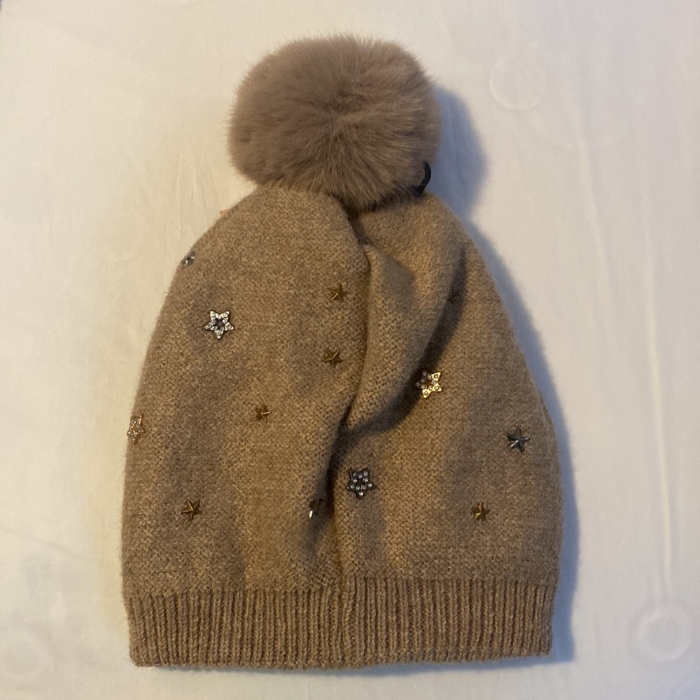 NWT C.C Pom Pom Tan Hat With Stars - Picture 2 of 8